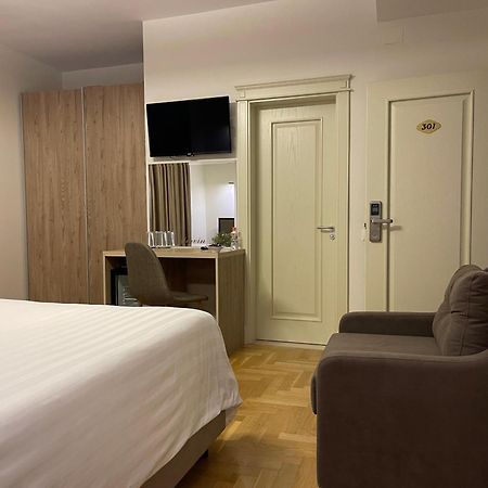 Mervin Hotel Krujë المظهر الخارجي الصورة