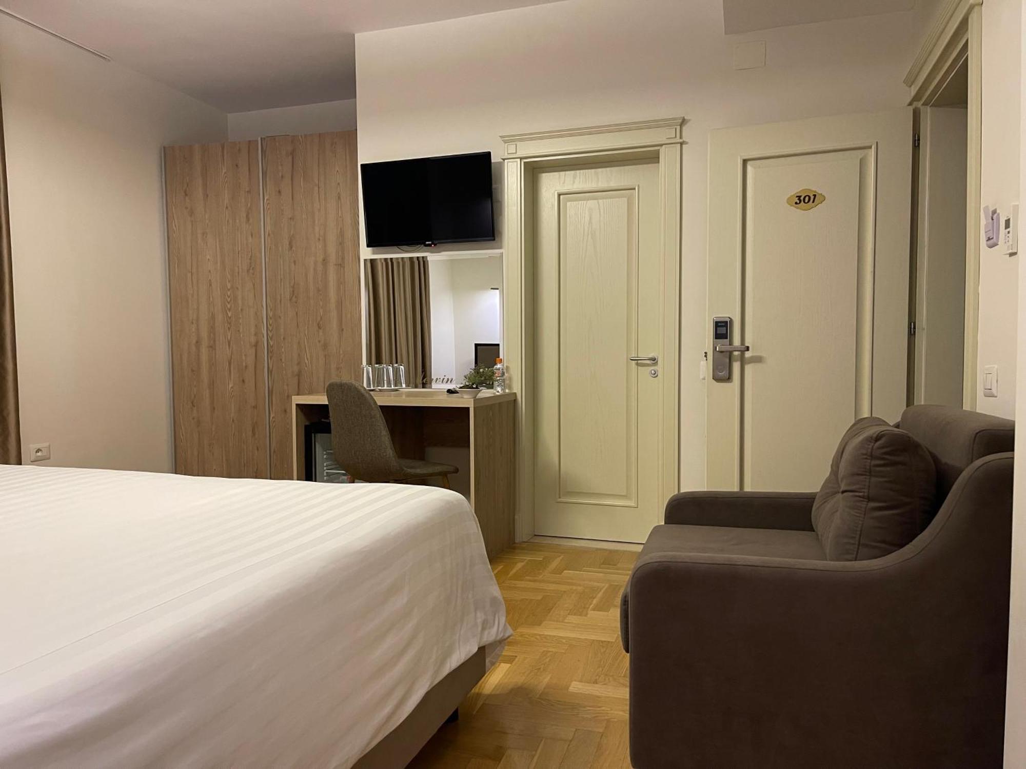 Mervin Hotel Krujë المظهر الخارجي الصورة